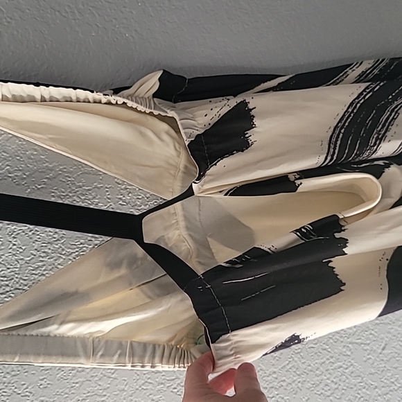 Dress - Picture 4 of 5